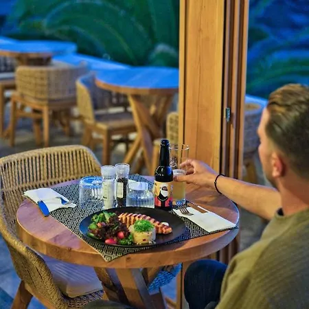 San Antonio Summerland فندق