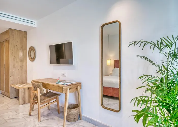 San Antonio Summerland ホテル 4*